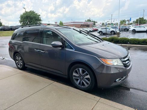 Used 2014 Honda Odyssey Touring Elite image 27