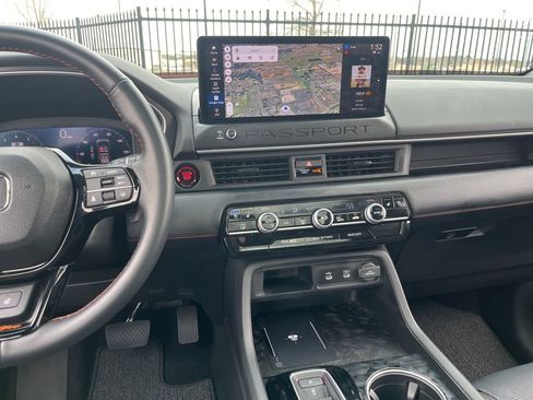 Certified 2026 Honda Passport TrailSport Elite image 18