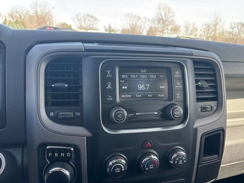 Used 2018 RAM 1500 Express w/ Express Value Package AWD/4WD image 15