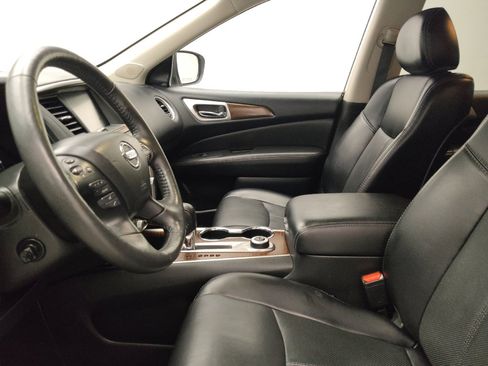 Used 2020 Nissan Pathfinder Platinum AWD/4WD image 17