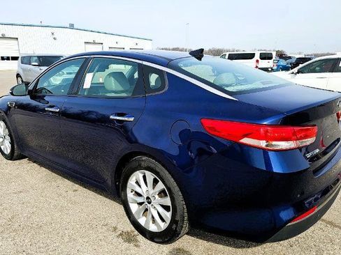 Used 2016 Kia Optima EX w/ Premium Package FWD image 3