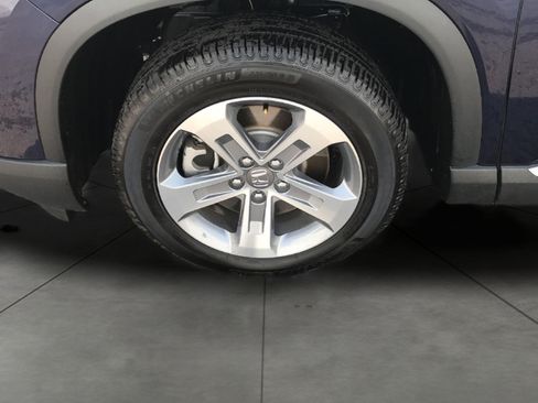 Used 2025 Honda Pilot EX-L image 2