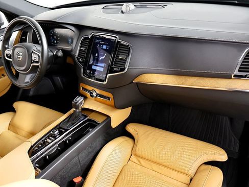 Used 2018 Volvo XC90 T6 Inscription w/ Convenience Package image 25
