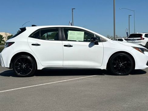 Used 2021 Toyota Corolla SE w/ Carpet Mat Package (TMS) image 3