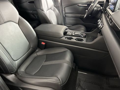 Used 2024 Honda Pilot Touring image 26