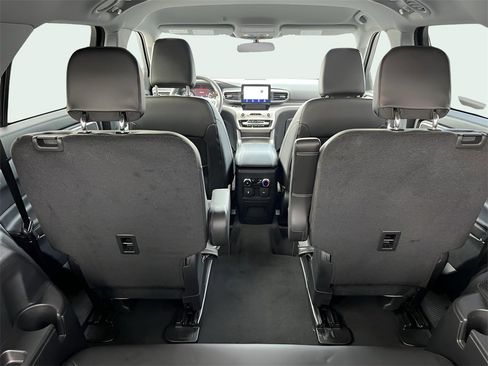 Used 2023 Ford Explorer XLT w/ Equipment Group 202A image 16