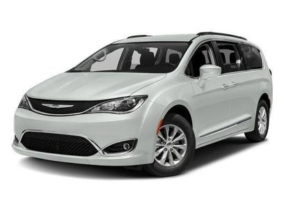 Used 2017 Chrysler Pacifica Limited