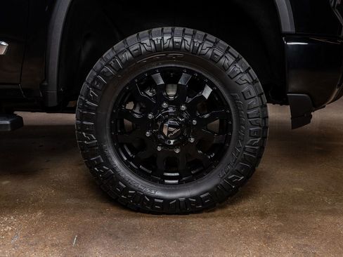 Used 2024 Chevrolet Silverado 3500 High Country w/ High Country Premium Package image 12