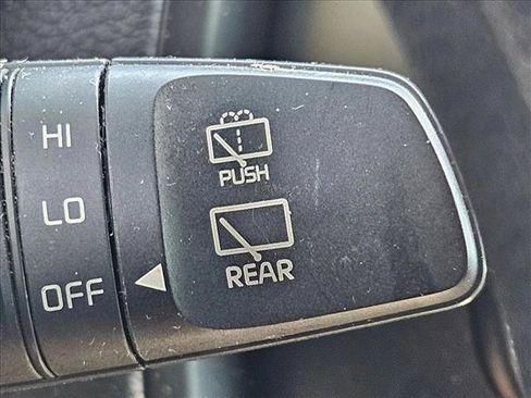 Used 2020 Kia Soul S FWD image 12