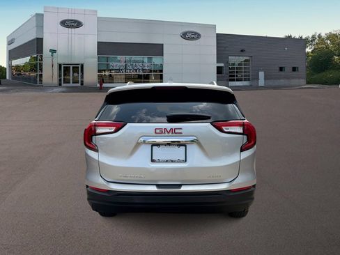 Used 2022 GMC Terrain SLE w/ Driver Convenience Package AWD/4WD image 8