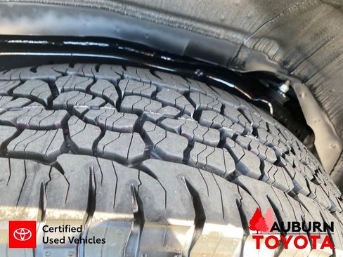 Certified 2023 Toyota 4Runner TRD Off-Road Premium w/ Moonroof Package AWD/4WD image 11
