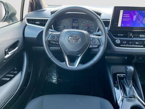 Used 2023 Toyota Corolla SE w/ SE Premium Package FWD image 21
