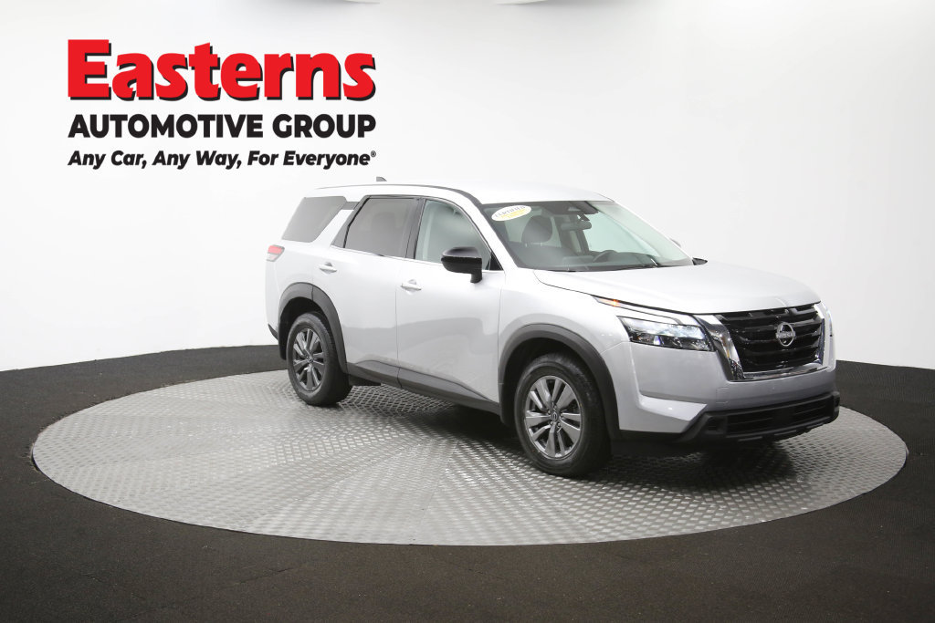 Used 2023 Nissan Pathfinder S AWD/4WD image 50