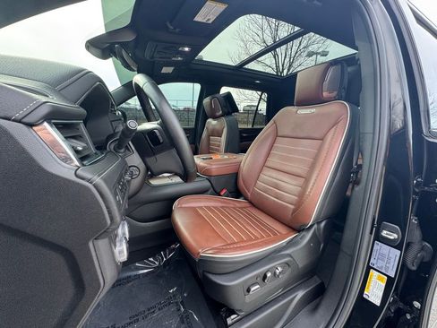 Used 2024 GMC Yukon Denali Ultimate image 6