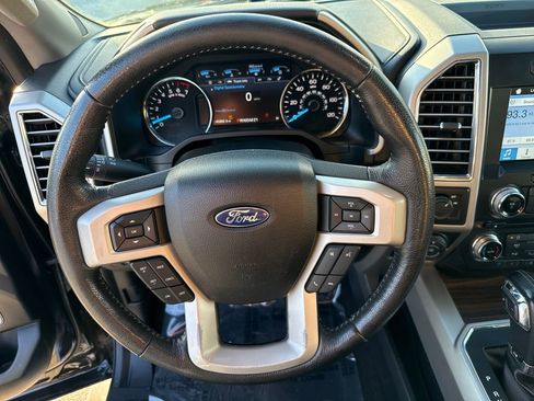 Used 2016 Ford F150 Lariat w/ Equipment Group 502A Luxury image 15