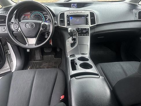 Used 2013 Toyota Venza LE image 10