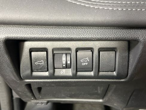 Used 2023 Subaru Outback Limited XT AWD/4WD image 10