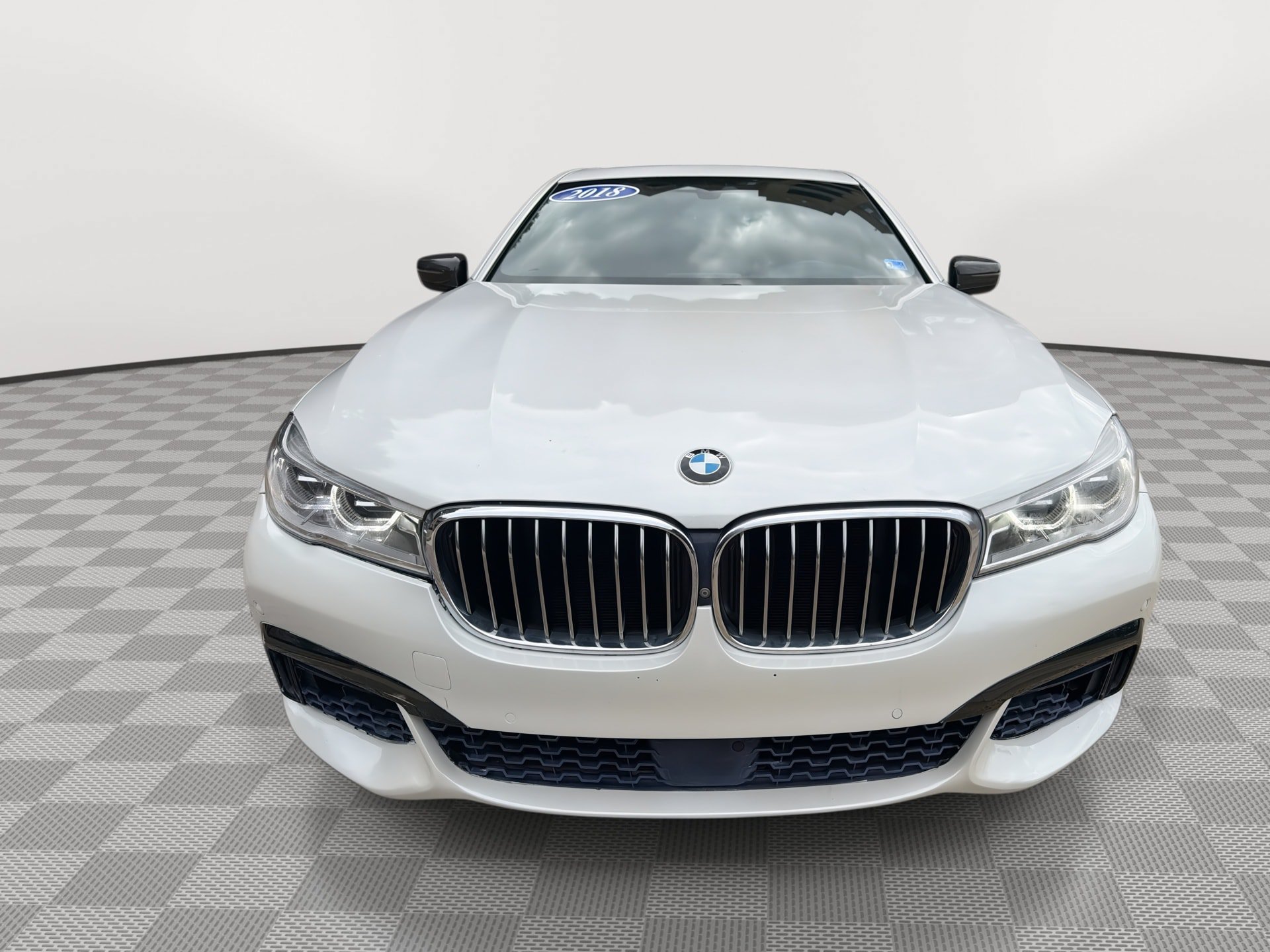 Used 2018 BMW 750i w/ Executive Package RWD image 47