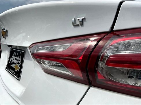 Certified 2021 Chevrolet Malibu LT image 18