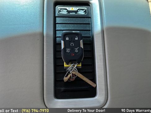 Used 2015 GMC Yukon Denali w/ Open Road Package image 19