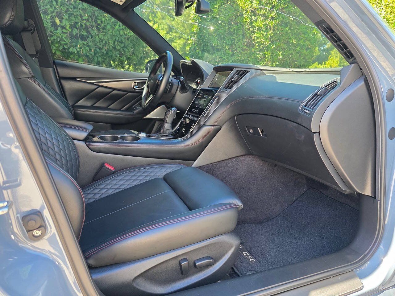 Used 2022 INFINITI Q50 Red Sport 400 w/ Carbon Fiber Package RWD image 36