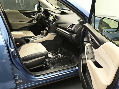 Used 2023 Subaru Forester Premium AWD/4WD image 41