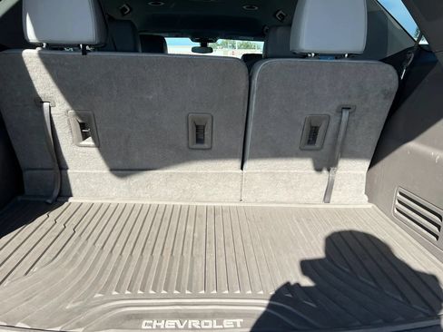 Used 2019 Chevrolet Traverse LT FWD image 22