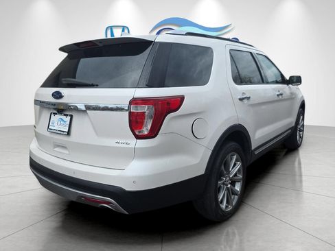 Used 2016 Ford Explorer Limited AWD/4WD image 3