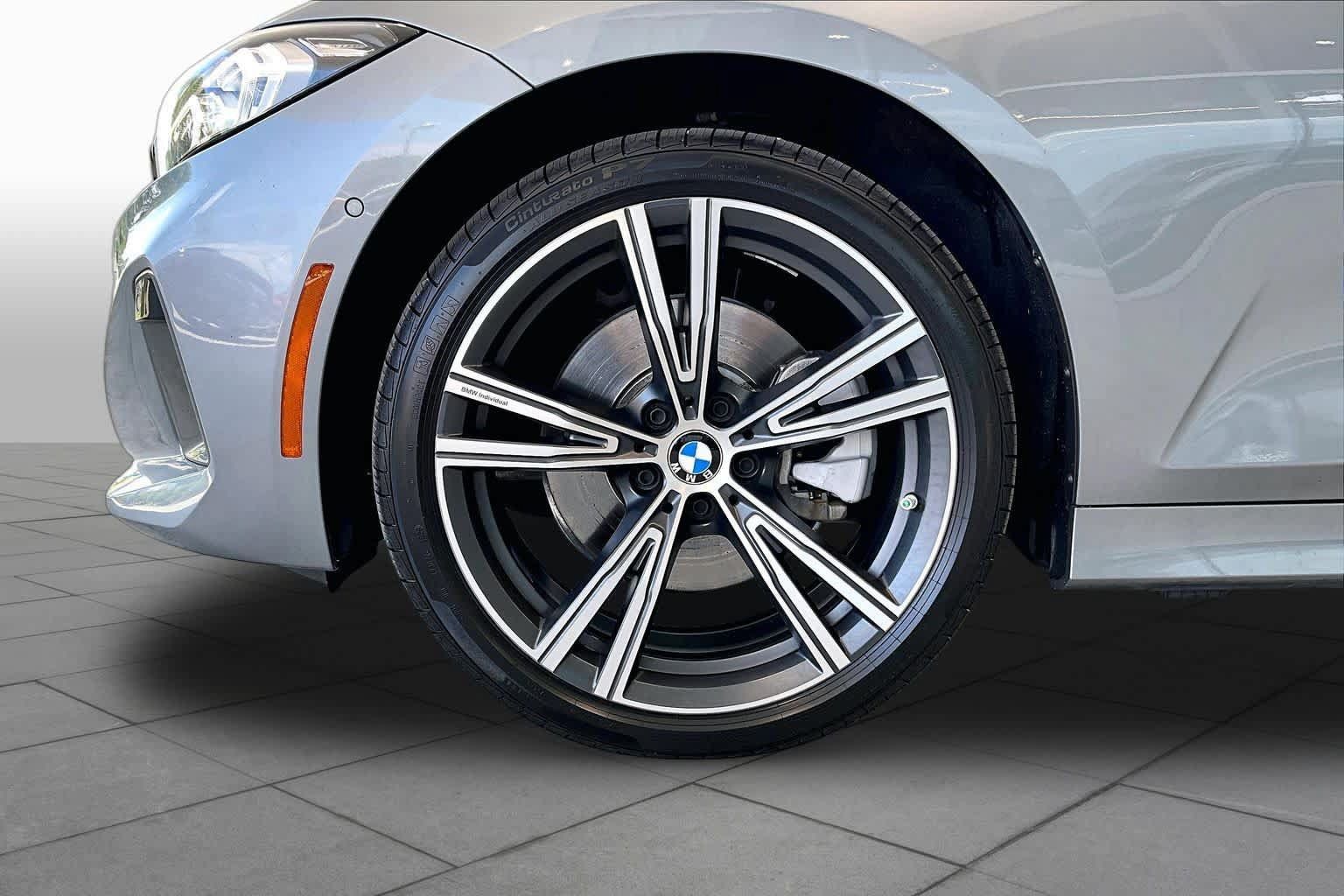 Used 2024 BMW 330i Sedan w/ Premium Package RWD image 10