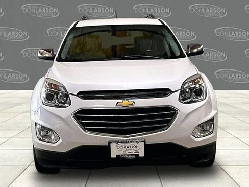 Used 2017 Chevrolet Equinox Premier w/ Enhanced Convenience Package AWD/4WD image 2