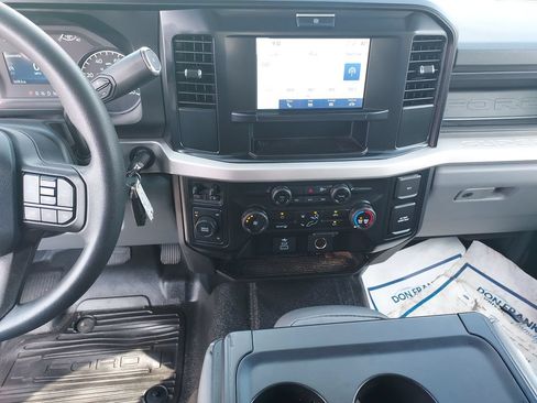 Used 2025 Ford F550 4x4 Crew Cab Super Duty image 20
