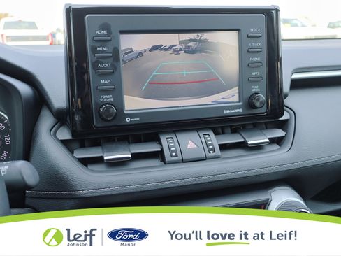 Used 2021 Toyota RAV4 XLE Premium image 32