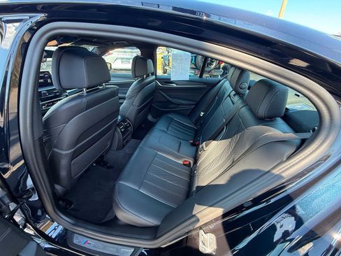 Used 2023 BMW 530i xDrive image 26