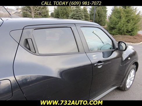Used 2011 Nissan Juke SV image 28