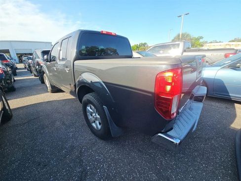 Used 2012 Nissan Frontier SV image 6