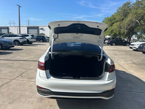Used 2023 Volkswagen Jetta SE FWD image 42