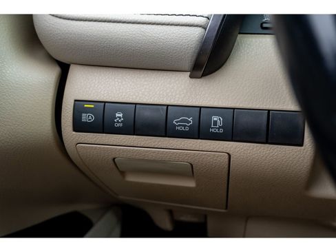 Used 2021 Toyota Camry XLE w/ Navigation Package image 26