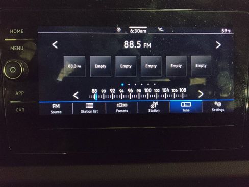 Used 2025 Volkswagen Jetta Sport image 25