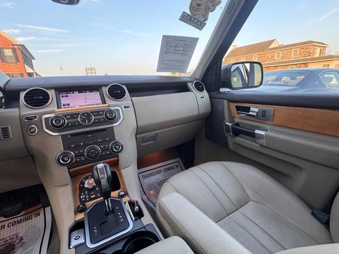 Used 2013 Land Rover LR4 HSE image 19