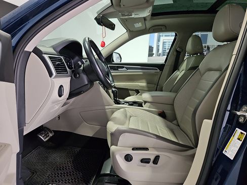 Used 2023 Volkswagen Atlas SEL Premium AWD/4WD image 11