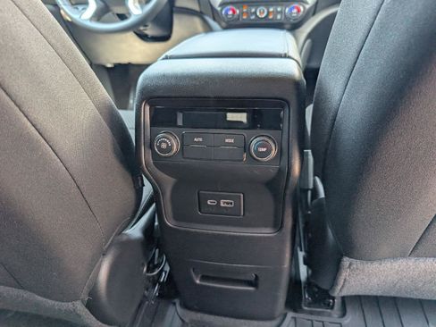 Used 2023 GMC Acadia SLE AWD/4WD image 20