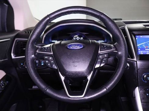 Used 2020 Ford Edge SEL w/ Convenience Package FWD image 17