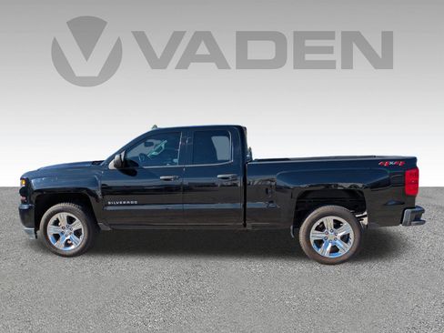 Used 2019 Chevrolet Silverado 1500 Custom w/ Custom Convenience Package image 22