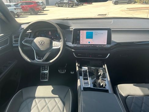 New 2026 Volkswagen Atlas Cross Sport SEL Premium R-Line AWD/4WD image 9