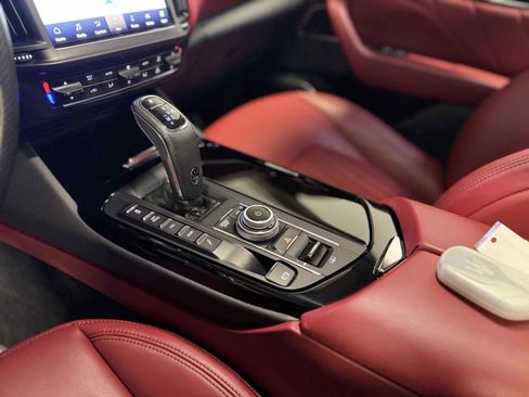 Used 2021 Maserati Levante image 54