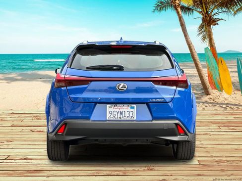 Used 2024 Lexus UX 250h FWD w/ Premium Package image 5