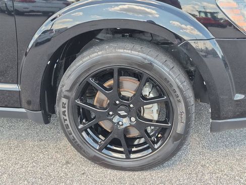 Used 2019 Dodge Journey SE w/ Connectivity Group FWD image 10