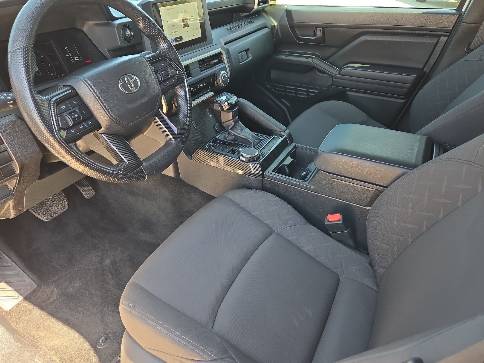 Certified 2025 Toyota Tacoma SR AWD/4WD image 9