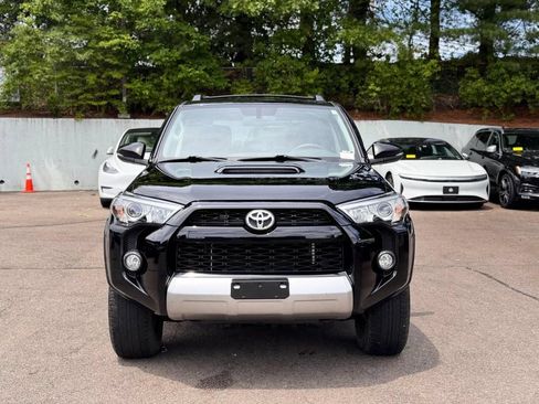 Used 2018 Toyota 4Runner TRD Off-Road Premium AWD/4WD image 9