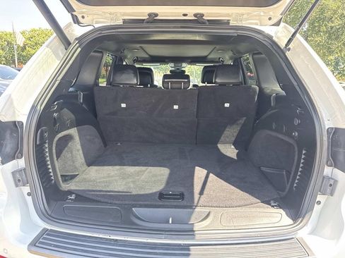 Used 2020 Jeep Grand Cherokee Limited X RWD image 9